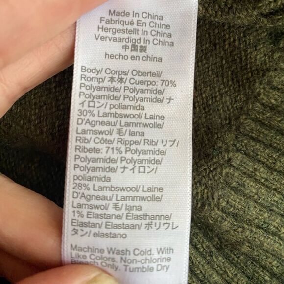 J crew olive green men's sweater with round neck and two buttons size Large - Picture 6 of 10